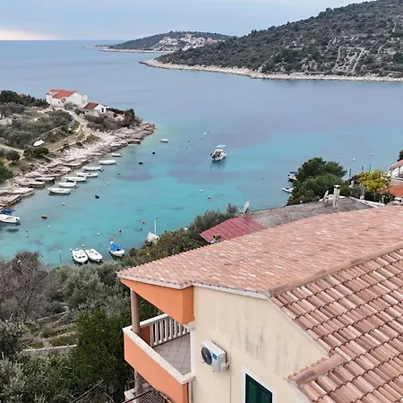 Otjana *